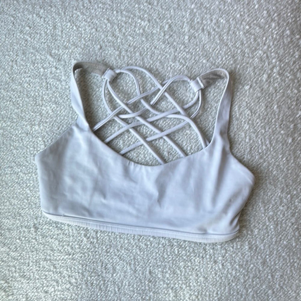 Lululemon sports bra